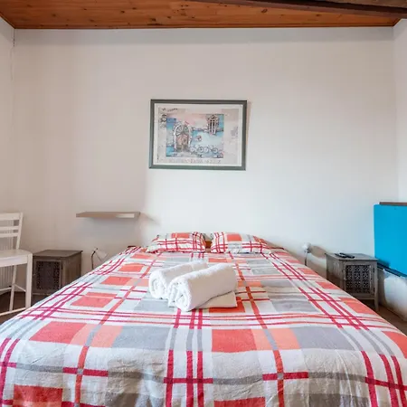 La Rustique, Maison De Charme Proche Carcassonne - Jardin, Wifi, équipée Hébergement de vacances Cuxac-Cabardès