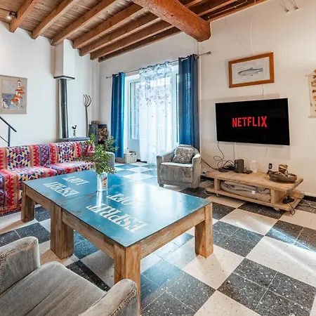 La Rustique, Maison De Charme Proche Carcassonne - Jardin, Wifi, équipée Hébergement de vacances *