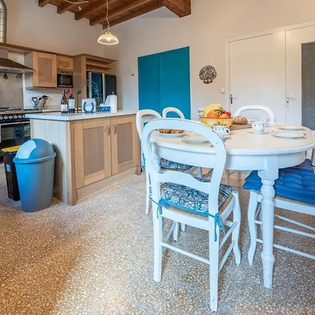 La Rustique, Maison De Charme Proche Carcassonne - Jardin, Wifi, équipée Hébergement de vacances Cuxac-Cabardès