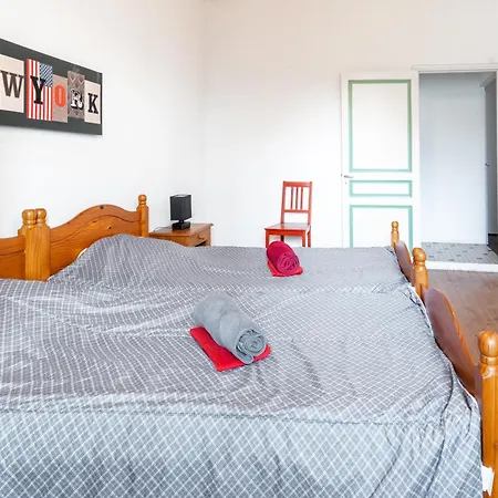 Hébergement de vacances La Rustique, Maison De Charme Proche Carcassonne - Jardin, Wifi, équipée Cuxac-Cabardès